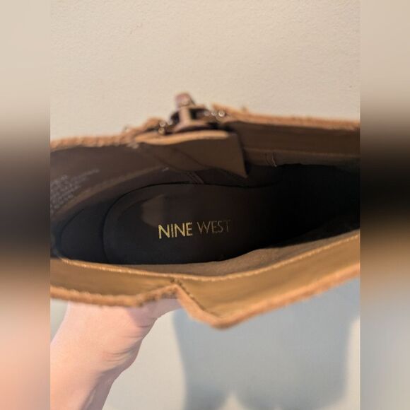 Nine West Kirbyo Camel Block Heel Booties size 8 - Picture 5 of 6